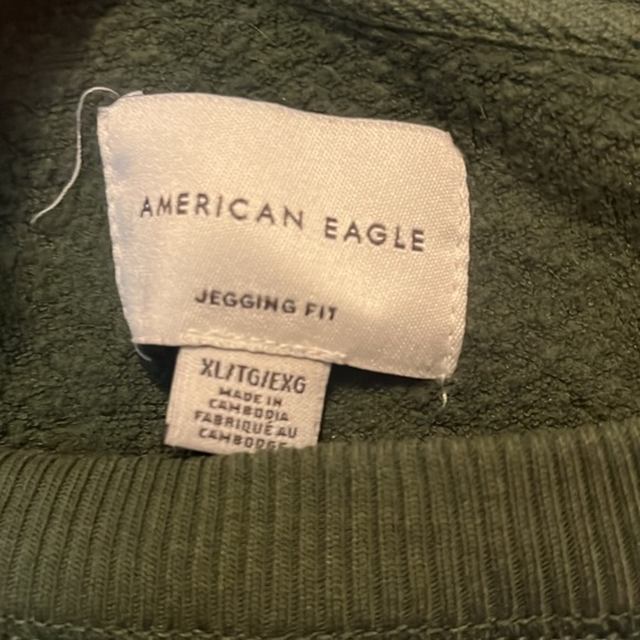 A&E cropped cut off sweatshirt! - Picture 6 of 7